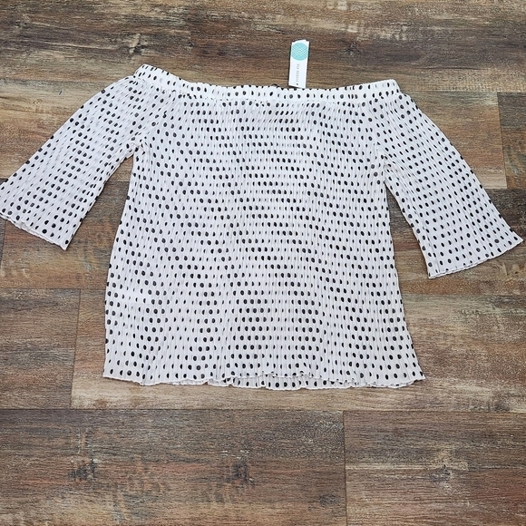 Stitch Fix Q & A Meetka Off Shoulder Bell Sleeve Blouse white /black Polka dot - Picture 5 of 6